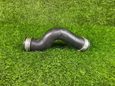 Патрубок интеркулера Volkswagen Passat