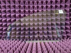 Стекло двери Opel Corsa