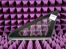 Стекло глухое Opel Zafira B