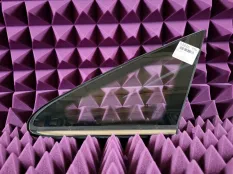 Стекло глухое Opel Zafira B