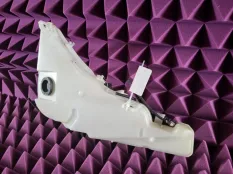 Бачок омывателя Audi A6