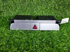 Кнопка аварийной сигнализации Volkswagen Passat CC