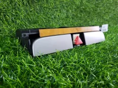 Кнопка аварийной сигнализации Volkswagen Passat CC