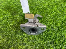 Крюк капота BMW 3-Series