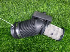 Патрубок воздушный Audi A6