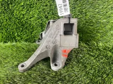 Кронштейн двигателя BMW 5-Series