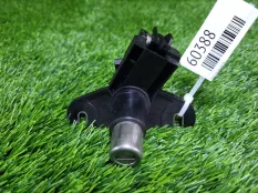 Кнопка открывания багажника Opel Astra