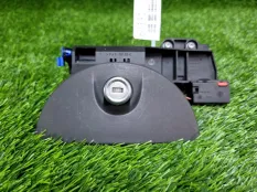 Кнопка открывания багажника Opel Meriva A