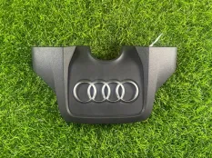 Накладка двигателя верхняя Audi Q7