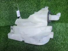 Бачок омывателя Audi A8