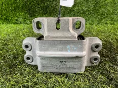 Подушка АКПП Volkswagen Passat