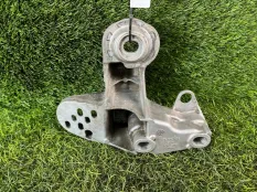 Кронштейн двигателя Audi A4