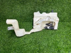 Бачок омывателя Volkswagen Passat