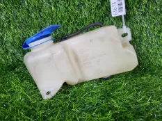 Бачок омывателя Audi A4