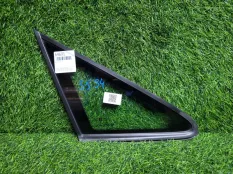 Стекло глухое Opel Zafira