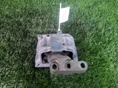 Подушка ДВС Volkswagen Passat