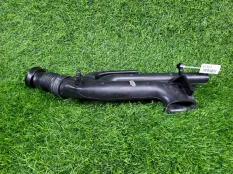 Воздухозаборник Opel Astra