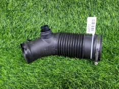 Патрубок воздушный Audi A6 Allroad