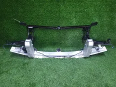 Передняя панель/ телевизор BMW M4