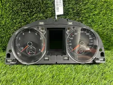 Щиток приборов Volkswagen Passat CC