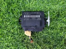 Блок управления парктроником Audi A4
