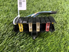 Блок предохранителей Peugeot 307 5d