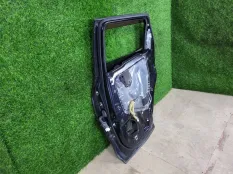 Дверь в сборе Nissan Juke