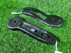 Крепление балки подвески Jaguar XE