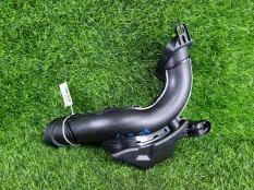 Патрубок воздушный Nissan Juke