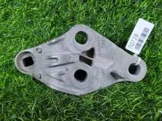 Кронштейн двигателя Audi A8