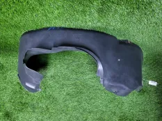 Подкрылок Alfa Romeo 147