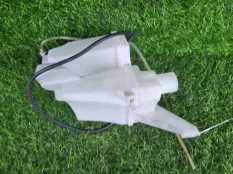 Бачок омывателя Nissan Juke