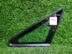 Стекло глухое Opel Zafira