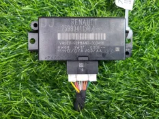 Блок управления парктроником Renault Captur