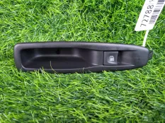 Кнопка стеклоподъемника Renault Captur