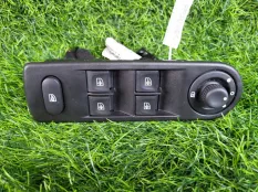 Блок стеклоподъемников Renault Captur