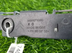 Кронштейн крепления бампера Citroen C4 Picasso