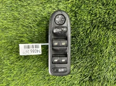 Блок кнопок стеклоподъемника Citroen C5