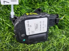 Моторчик заслонки отопителя Opel Corsa