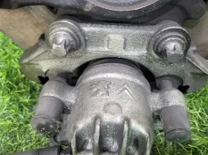 Кулак поворотный Peugeot 308