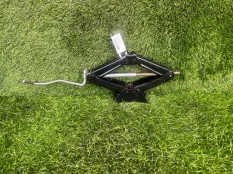 Домкрат Peugeot 508