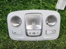 Плафон подсветки салона Peugeot 2008