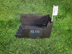 Полка аккумулятора Peugeot 208