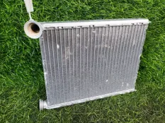Радиатор печки Peugeot 308