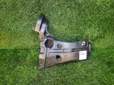 Кронштейн крепления бампера Renault Kangoo