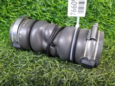 Патрубок интеркулера Peugeot 308