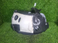 Подкрылок Renault Megane