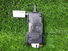 Блок управления центральным замком Peugeot 308