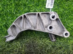 Кронштейн двигателя Opel Astra