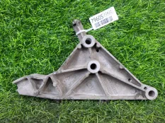 Кронштейн двигателя Opel Zafira